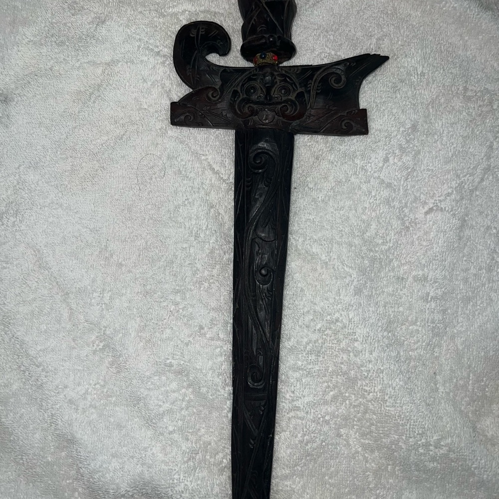 Dagger - Picture 3 of 7